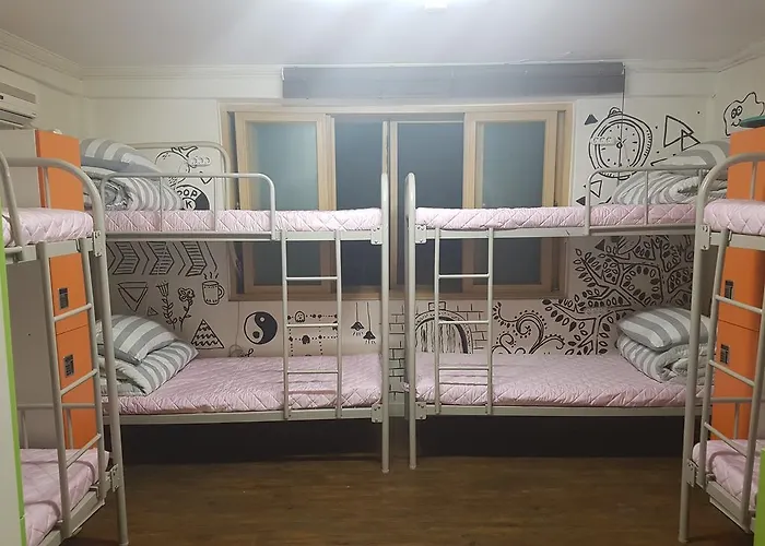 Pop @ Itaewon Guesthouse Seul